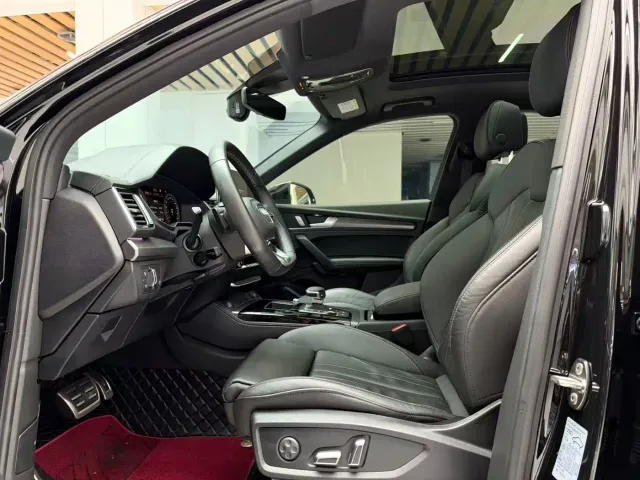 Audi Q5L — Фото автомобиля 10