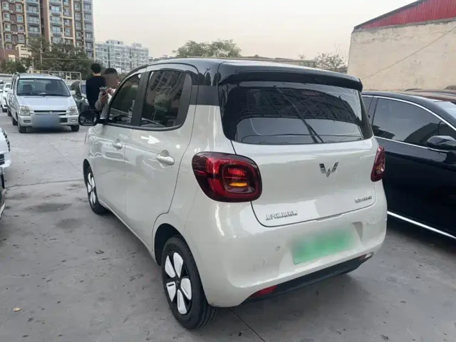 Wuling Hongguang Mini EV — Фото автомобиля 6