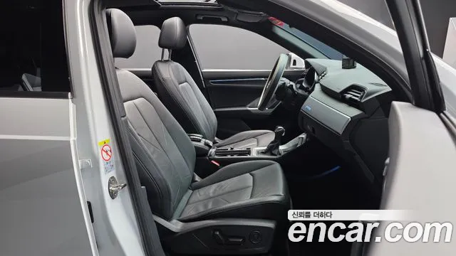 Audi Q3 35 TDI quattro Premium — Фото автомобиля 26