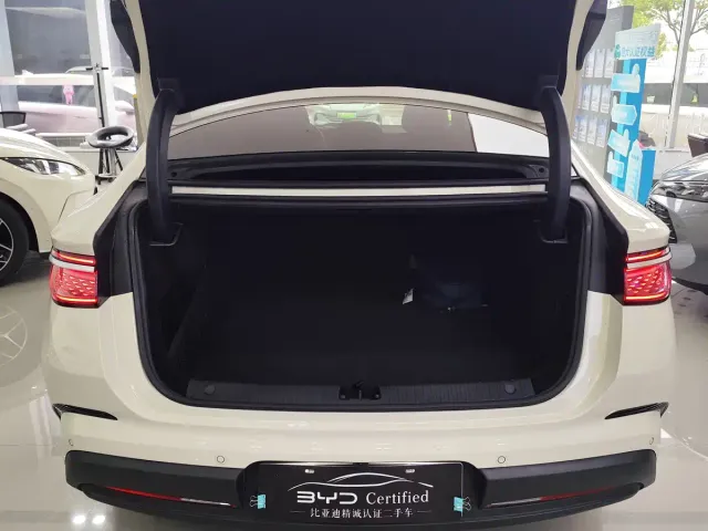 BYD Seal 07 DM-i — Фото автомобиля 15