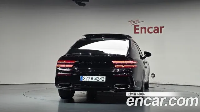 Genesis G80 RG3 — Фото автомобиля 4