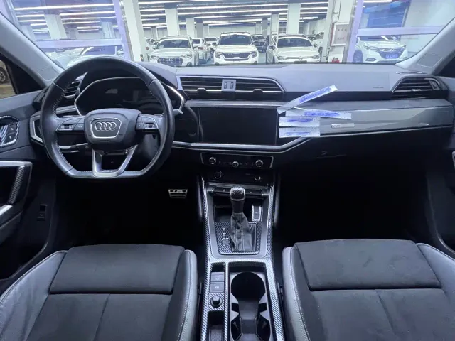 Audi Q3 — Фото автомобиля 13