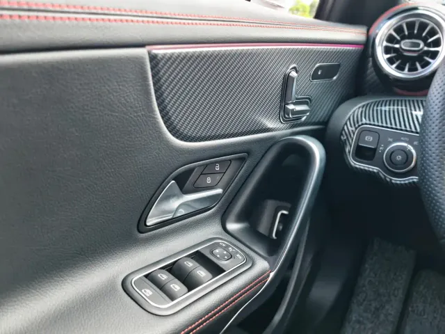 Mercedes-Benz A-Class — Фото автомобиля 16