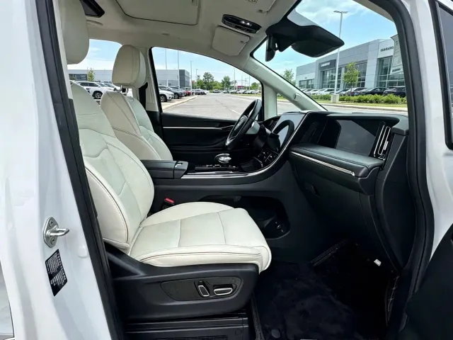 GAC Trumpchi E9 — Фото автомобиля 5