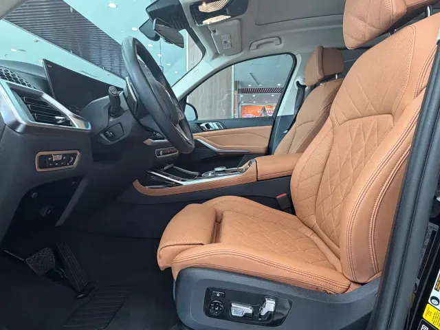 BMW X7 — Фото автомобиля 12