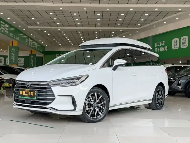 Фотография автомобиля — BYD Song MAX