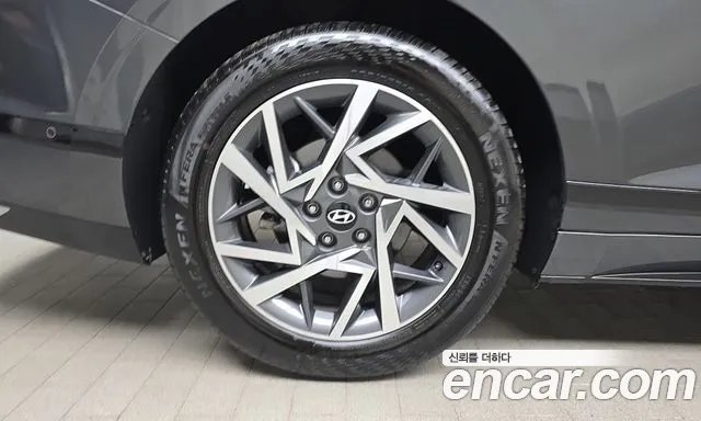 Hyundai Grandeur GN7 — Фото автомобиля 5