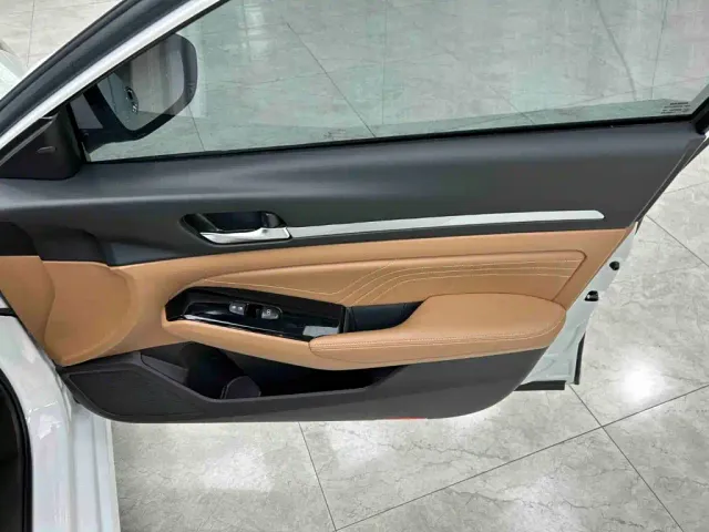 Nissan Teana — Фото автомобиля 17