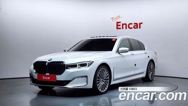 Фотография автомобиля — BMW 7 Series