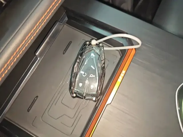 Changan Changan UNI-K 2021 2.0T Premium — Фото автомобиля 8