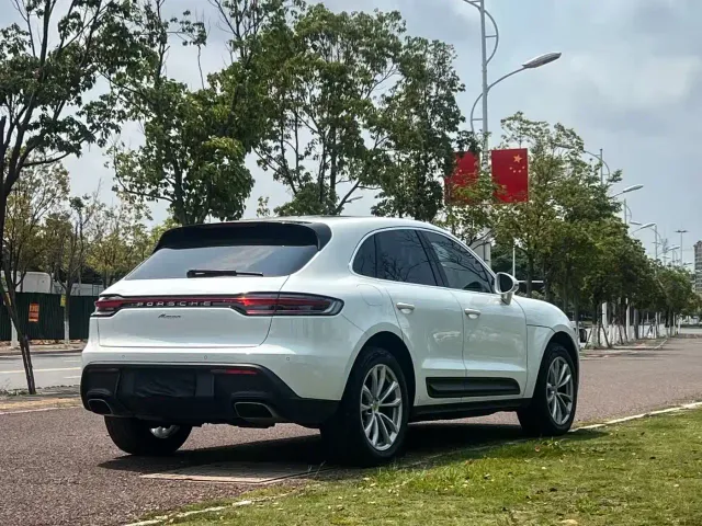 Porsche Macan — Фото автомобиля 7
