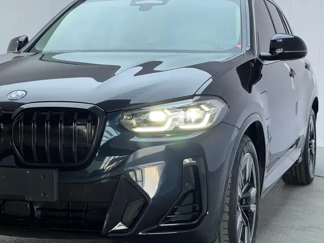 BMW iX3 — Фото автомобиля 4