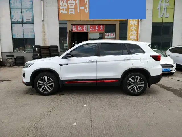 Changan CS75 — Фото автомобиля 3