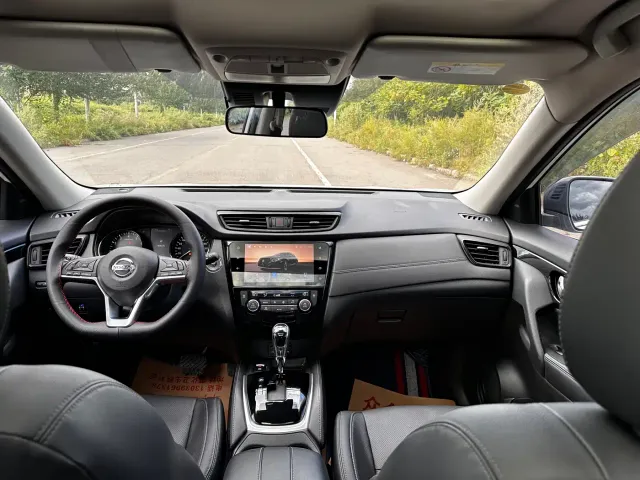 Nissan X-Trail — Фото автомобиля 9