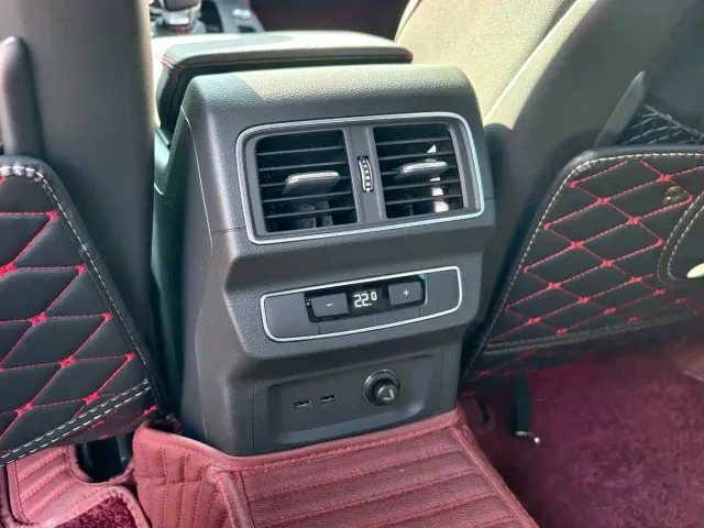 Audi Q5L — Фото автомобиля 26
