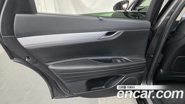 Genesis G80 RG3 — Фото автомобиля 14