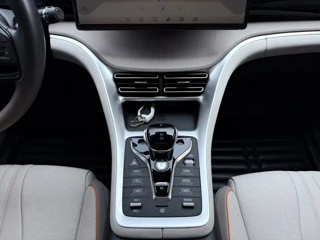 BYD Song Pro — Фото автомобиля 14