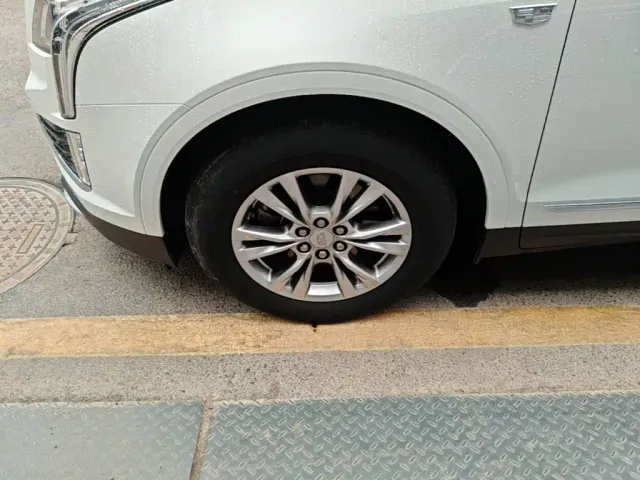 Cadillac XT5 — Фото автомобиля 22
