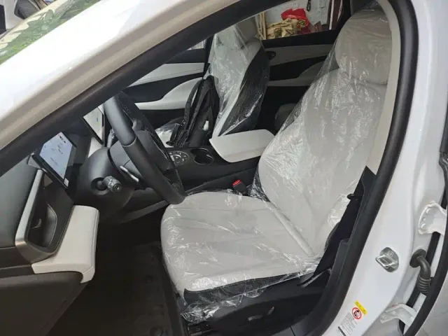 BYD Seal 05 DM-i — Фото автомобиля 14