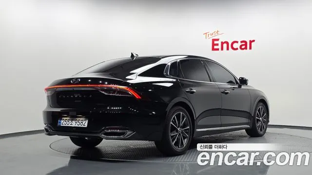 Hyundai Grandeur Новый Grandeur IG — Фото автомобиля 2