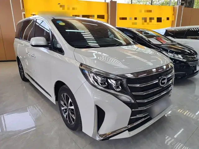 GAC Trumpchi M8 — Фото автомобиля 3