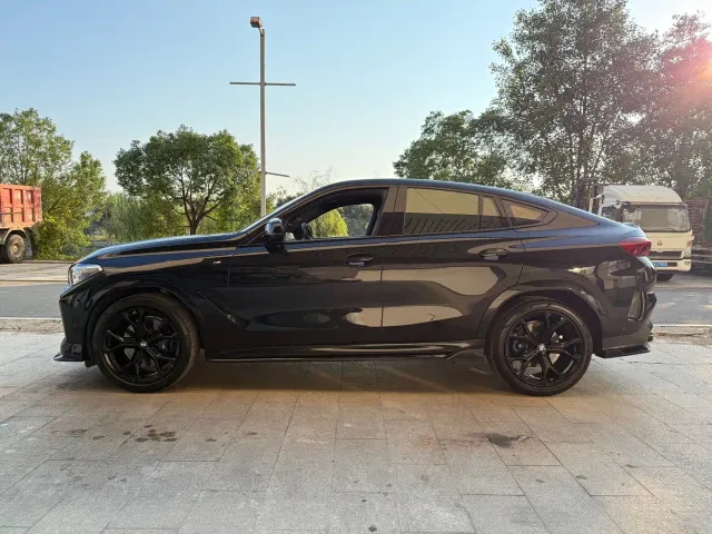 BMW X6 — Фото автомобиля 4