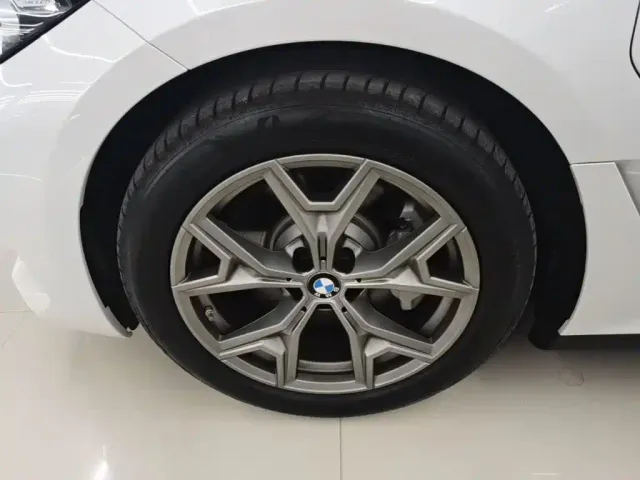 BMW i3 — Фото автомобиля 22