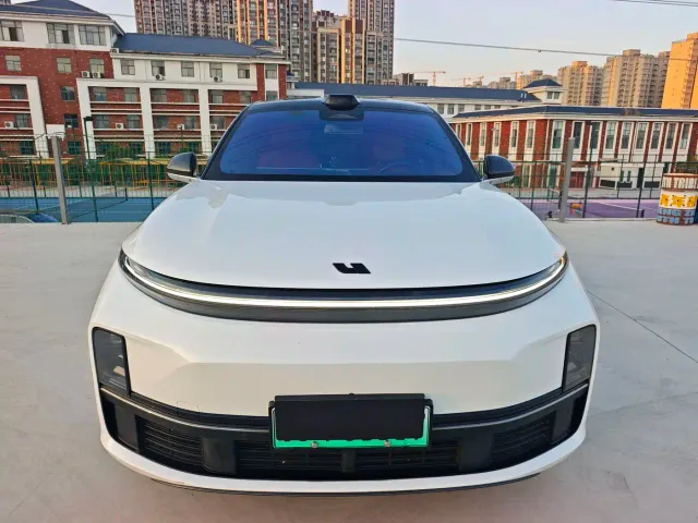 Li Auto L7 — Фото автомобиля 2