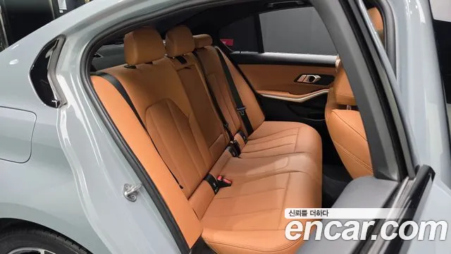 BMW 3-Series 3 серия (G20) 320i M Sport — Фото автомобиля 8