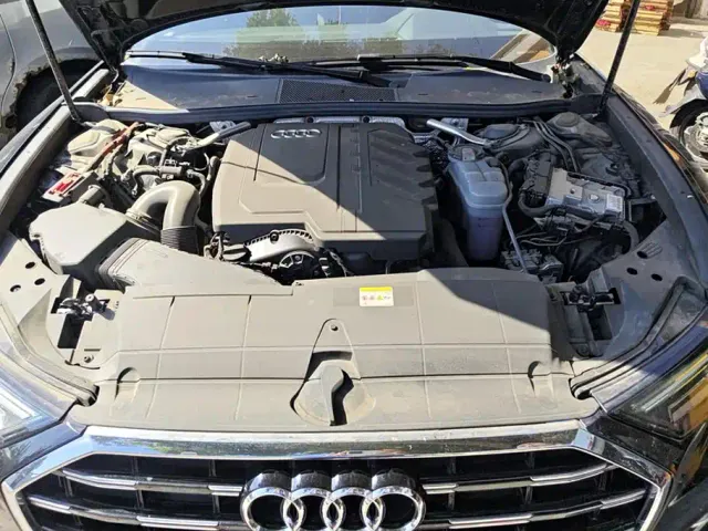 Audi A6L — Фото автомобиля 10