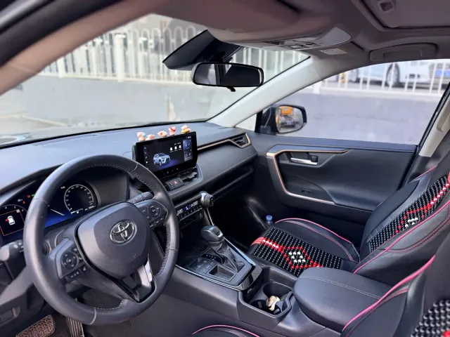 Toyota Wildlander — Фото автомобиля 11