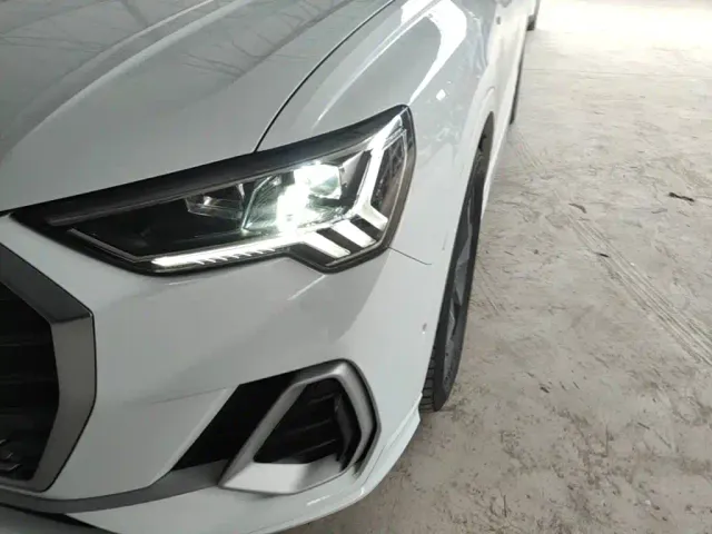 Audi Q3 — Фото автомобиля 23