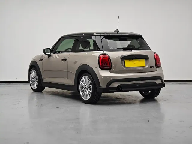 MINI Hatch — Фото автомобиля 2