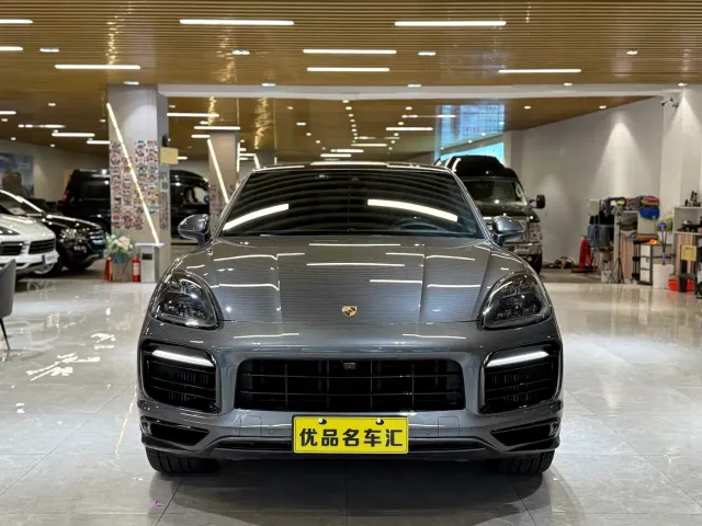 Porsche Cayenne — Фото автомобиля 2