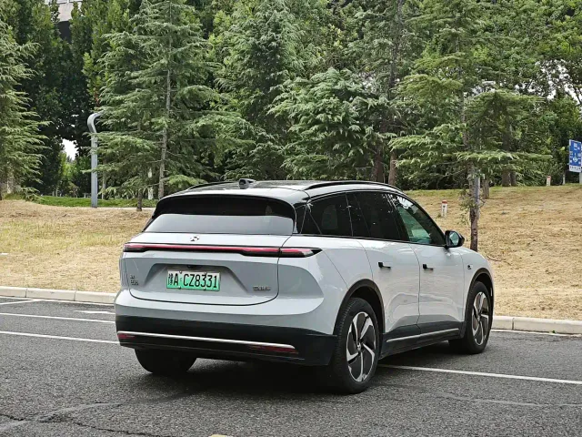 Nio ES6 — Фото автомобиля 9