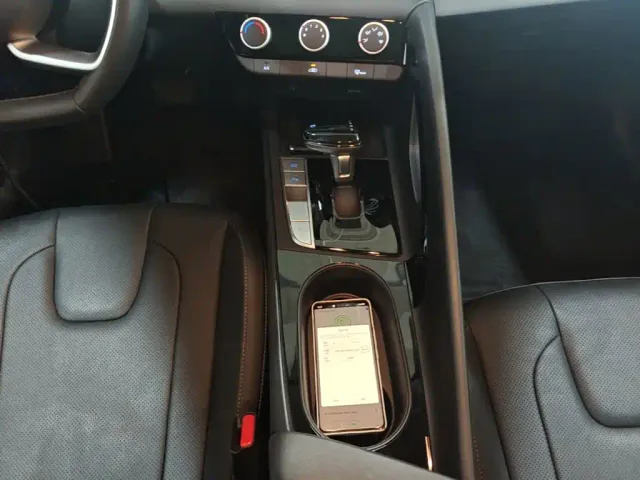 Hyundai Elantra — Фото автомобиля 13
