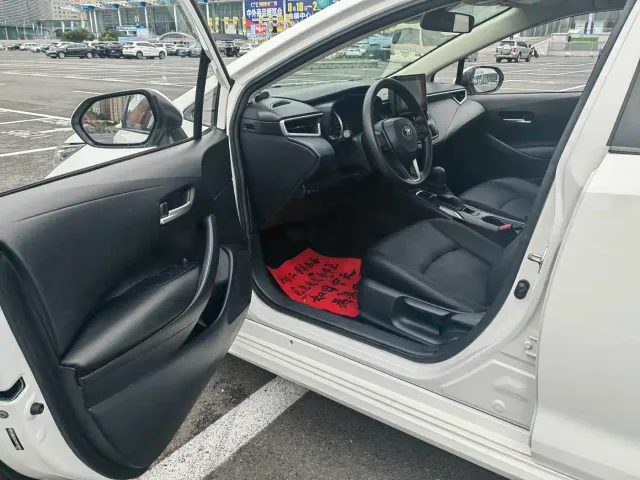 Toyota Corolla — Фото автомобиля 10