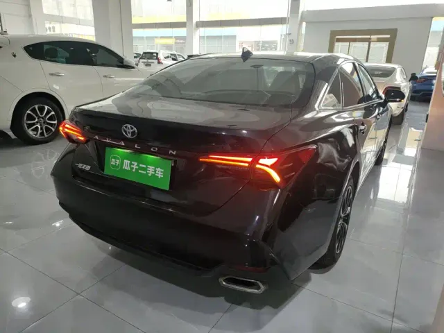 Toyota Avalon — Фото автомобиля 4