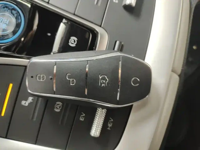 BYD Song Pro — Фото автомобиля 8