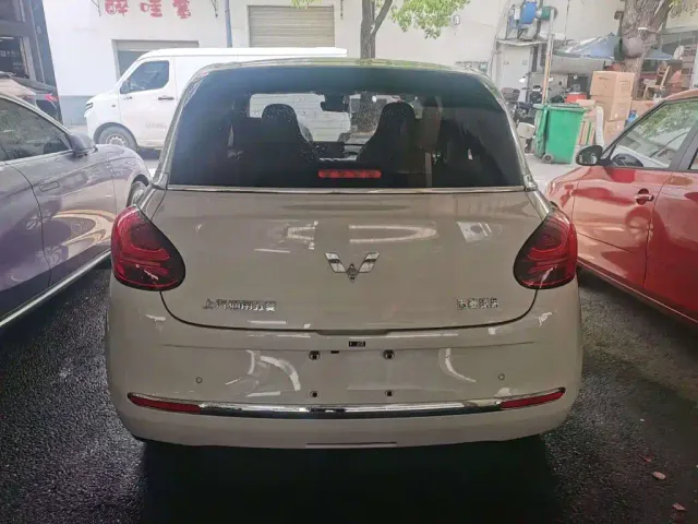 Wuling Bingo — Фото автомобиля 11