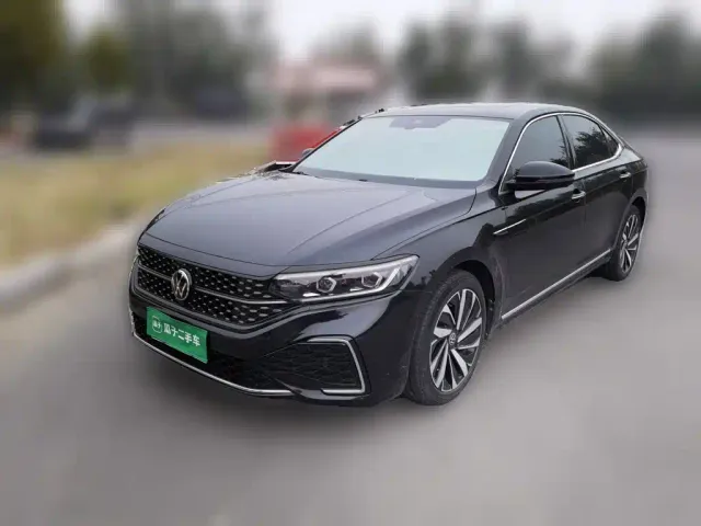 Фотография автомобиля — Volkswagen Passat