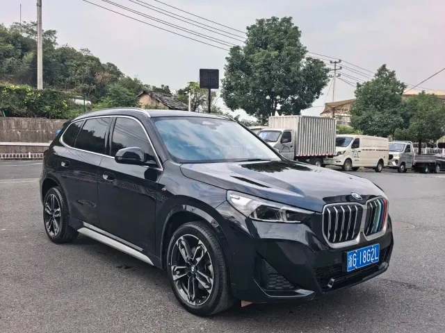BMW X1 — Фото автомобиля 3