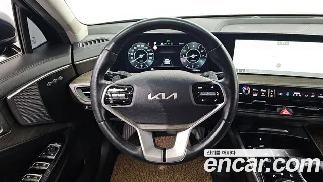 Kia K8 — Фото автомобиля 12