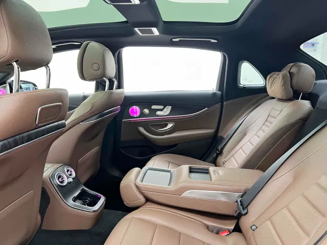 Mercedes-Benz E-Class — Фото автомобиля 14