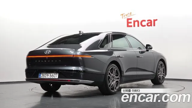 Hyundai Grandeur GN7 — Фото автомобиля 2