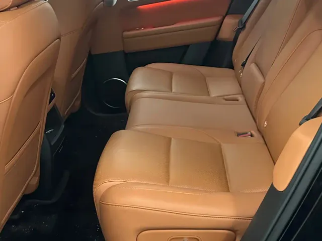 Li Auto L6 — Фото автомобиля 5