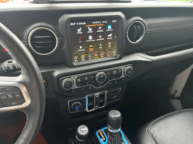 Jeep Wrangler 4xe — Фото автомобиля 10