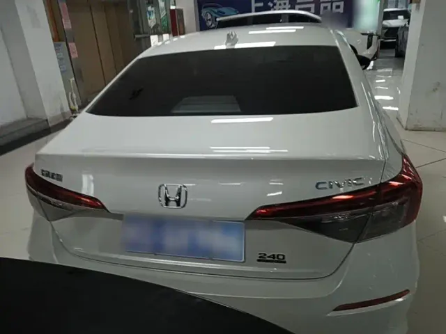 Honda Civic — Фото автомобиля 5