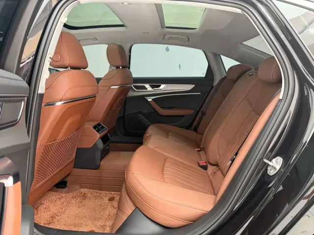 Audi A6L — Фото автомобиля 17