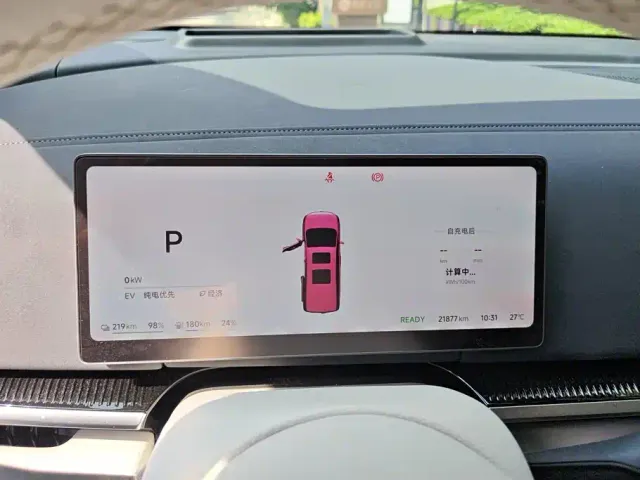 Voyah Dreamer — Фото автомобиля 14